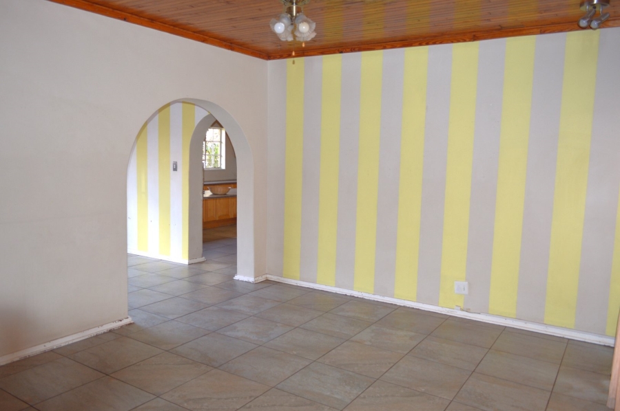 5 Bedroom Property for Sale in Flamwood North West